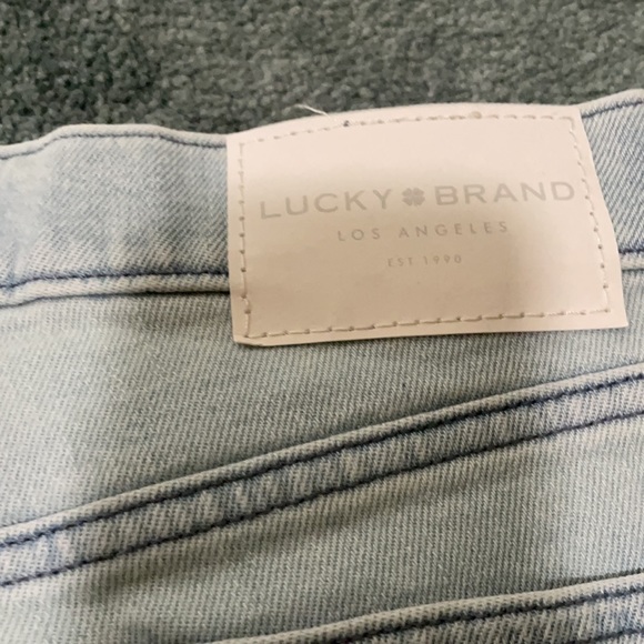 Lucky Brand Mid Rise Crop Straight Jeans 👖 - Picture 4 of 8